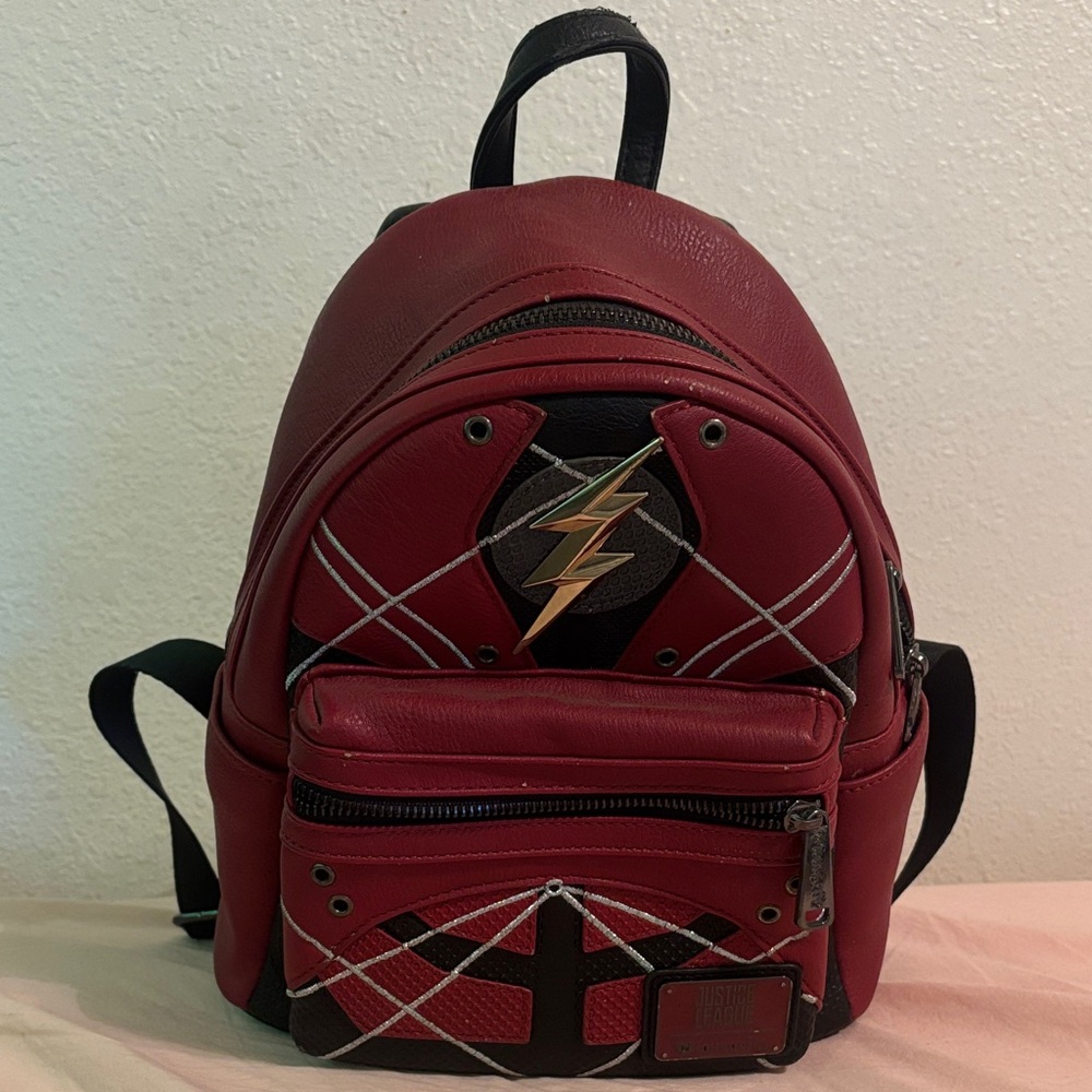 Loungefly Dc Comics
Justice League The Flash Faux Leather backpack